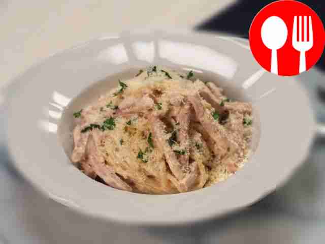 Паста с ветчиной в сливочном соусе