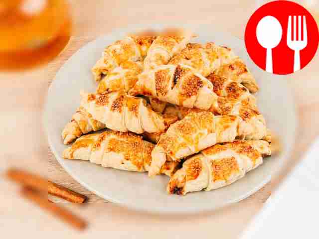 Круассаны с изюмом и корицей