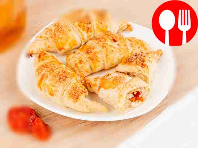 Круассаны с курагой