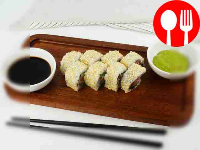 Чтобы подача роллов соответствовала канонам...