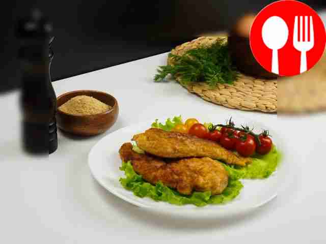 Классический шницель в панировке