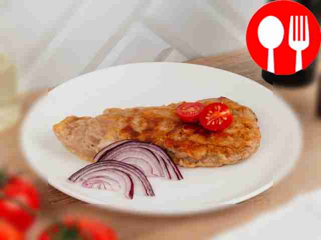 Стейки из свинины в панировке