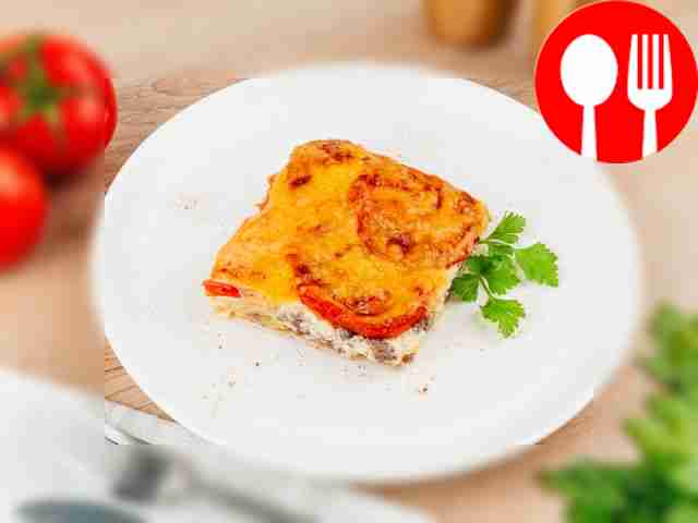 Запеканка из кабачков и фарша под сырной шапкой
