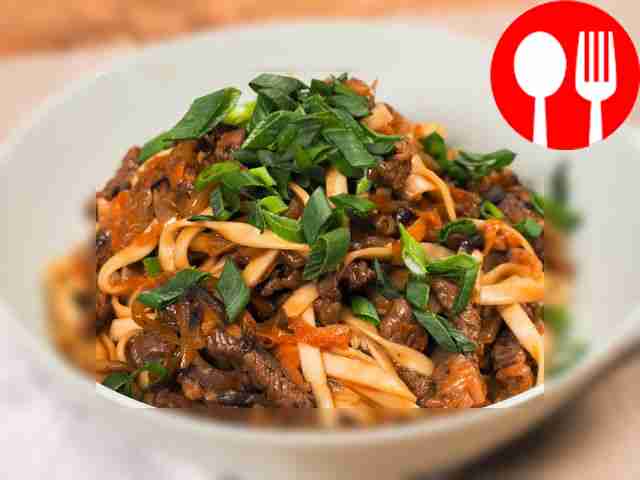 Вок с говядиной и овощами