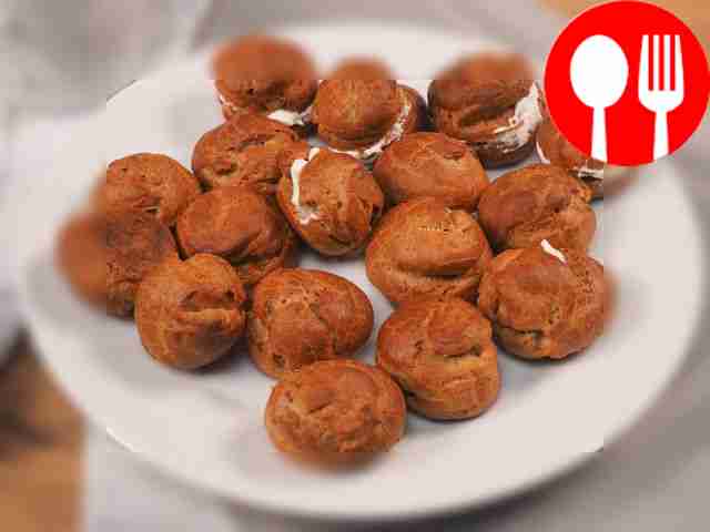 Чтобы подача выпечки выглядела эффектнее,...