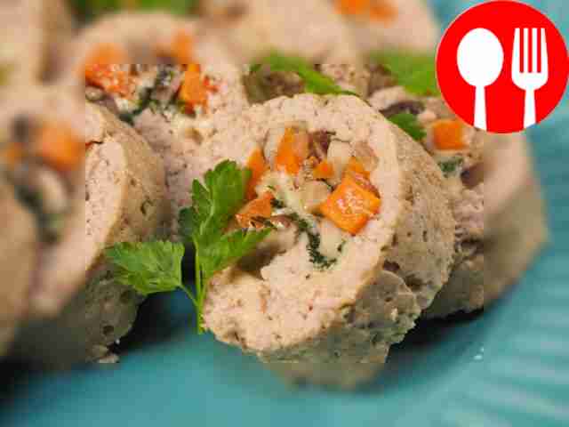 Рулет из фарша с грибами