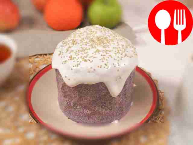 Кулич с изюмом