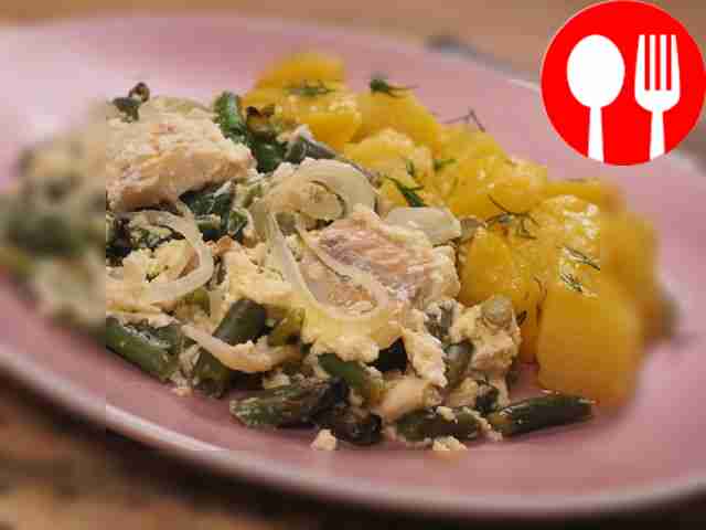 Филе минтая со сметаной в духовке