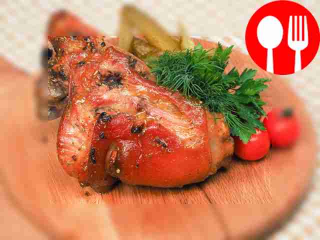 Рулька в рукаве