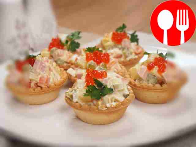 Оливье с колбасой