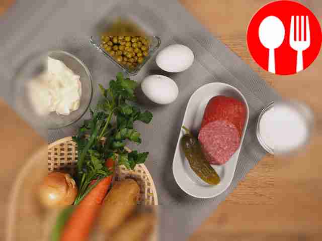 Удобно разместите ингредиенты. Отварите...