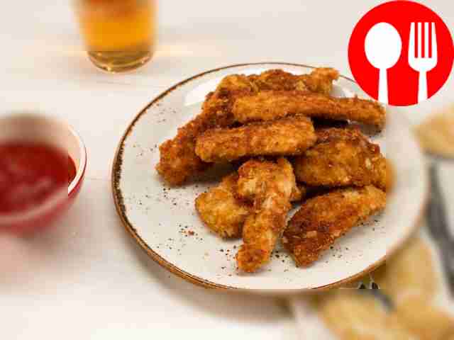 Куриные наггетсы в чипсах