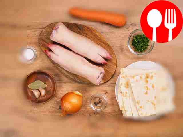 Удобно разместите продукты. Подготовьте...