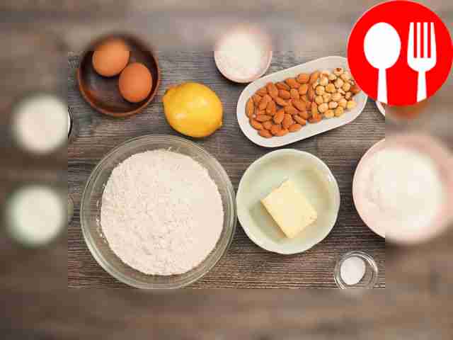 Разогрейте духовку. Подготовьте форму для...