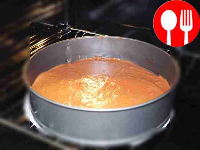 Как только исчезнут комочки муки, переложите...