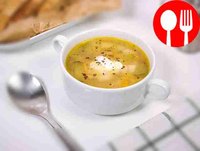 Как только рис будет готов, снимите кастрюлю с огня.