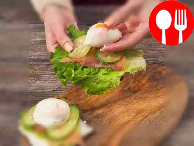 Сделайте бутерброд: на хлеб нанесите слой...