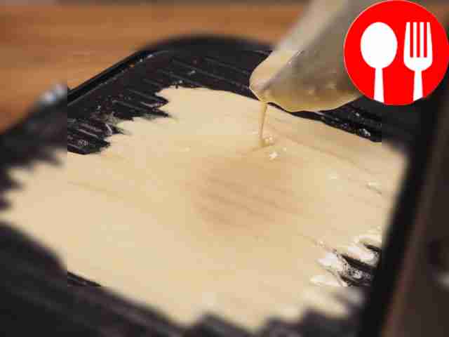 Испеките вафли: включите электровафельницу,...