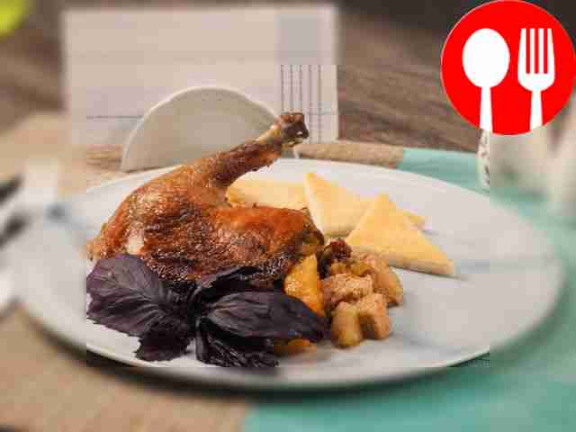 Утка с яблоками и апельсинами