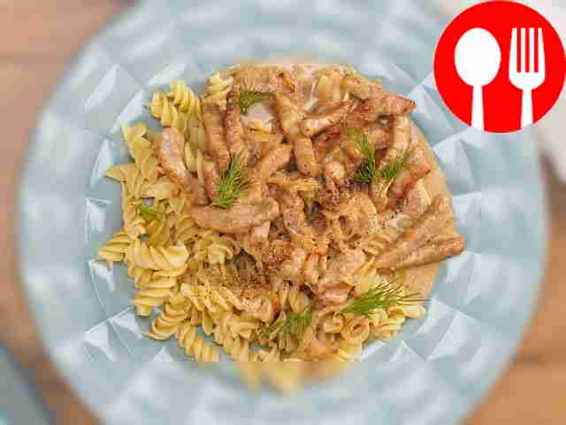 Бефстроганов из свинины со сметаной