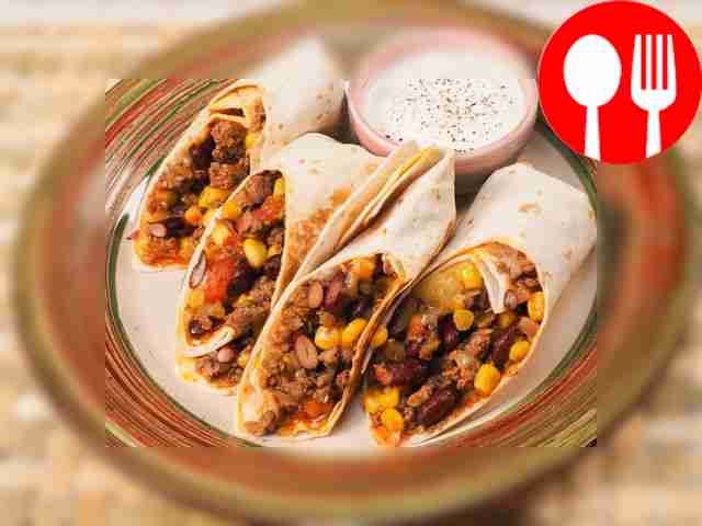 Буррито с фаршем и фасолью