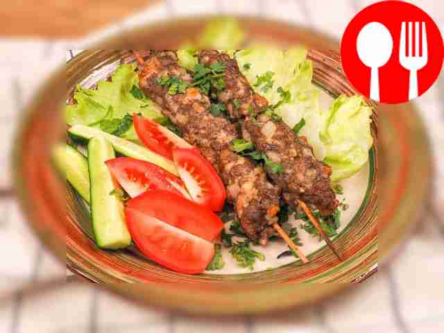 Люля-кебаб на шпажках