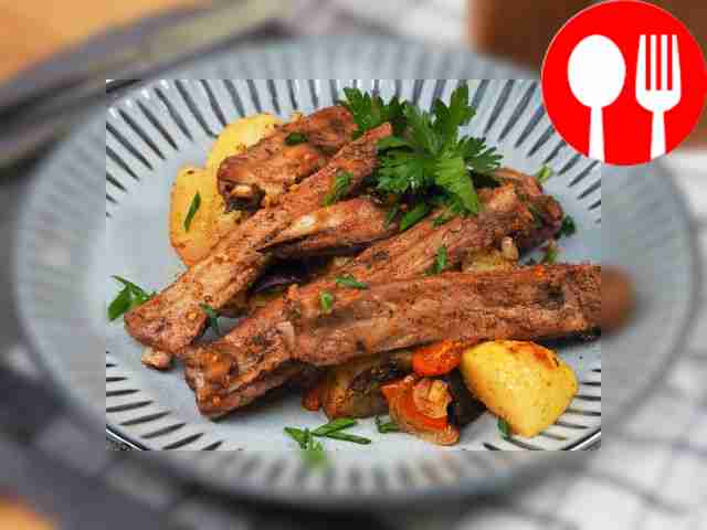 Ребрышки с картошкой в духовке