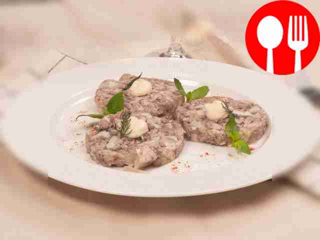 Рулька в бутылке