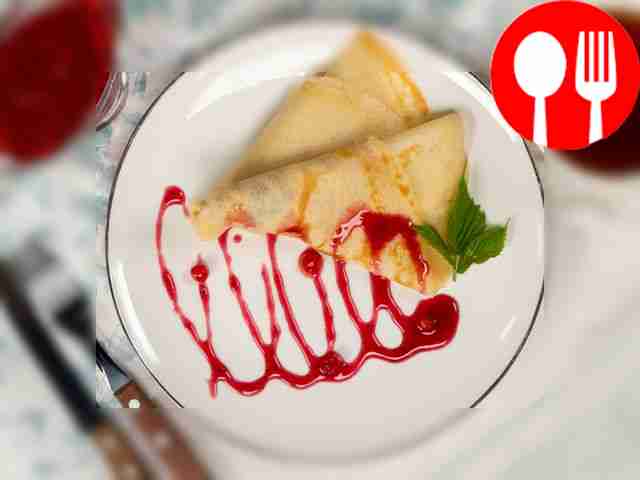 Подавайте варенье из калины к горячим блинам и...