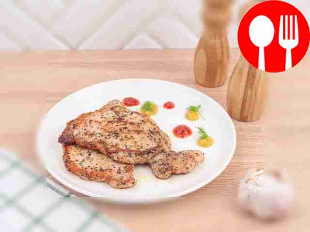 Свиной карбонад на сковороде