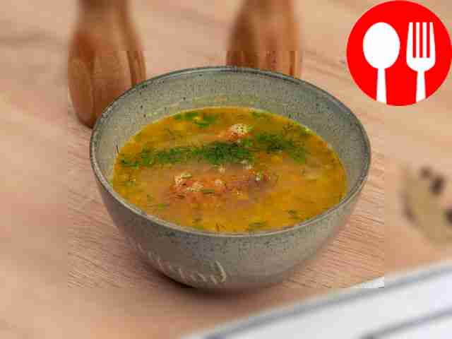 Гороховый суп с копчеными крылышками