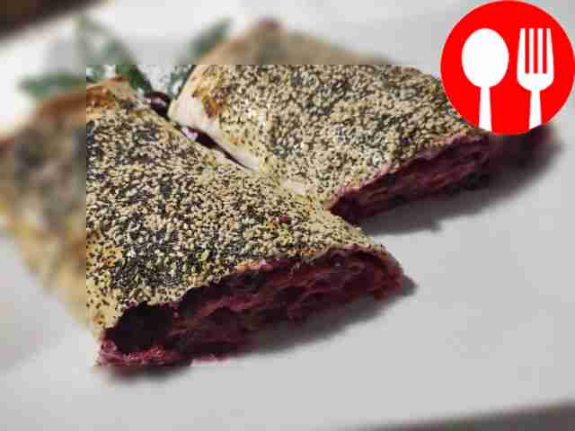 Быстрый рулет с вишней