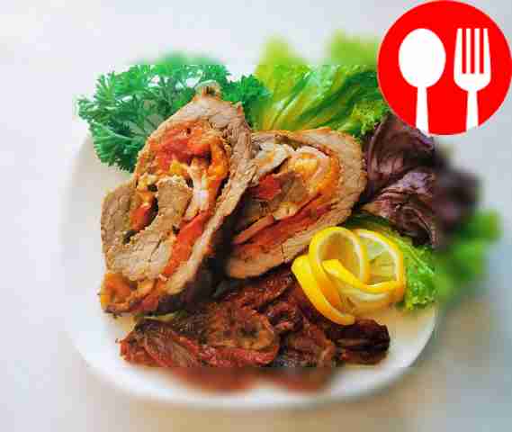 Праздничный рулет из свиной шеи