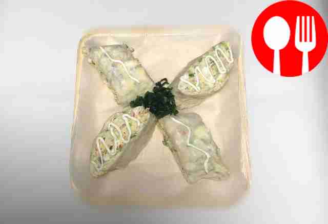 Быстрый и сытный рулет с крабовыми палочками