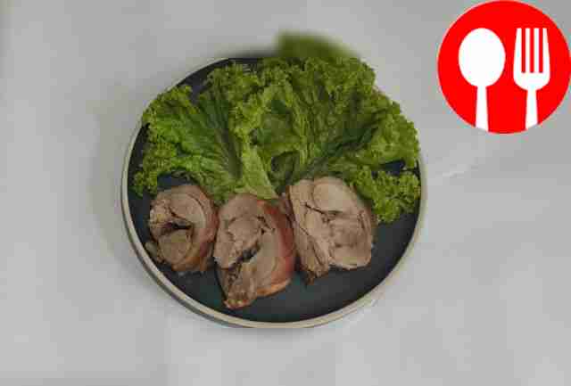 Аппетитный рулет из бедра индейки