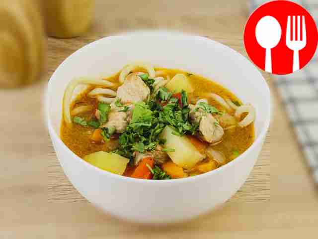 Лагман из свинины с лапшой