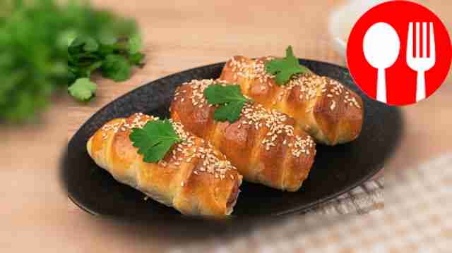 Сосиски в тесте с кунжутом
