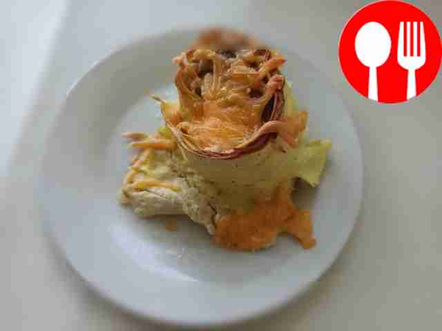 Пикантные рулеты из кабачков