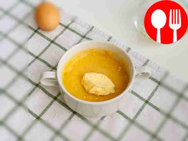 - Добавьте в тесто растопленное сливочное...