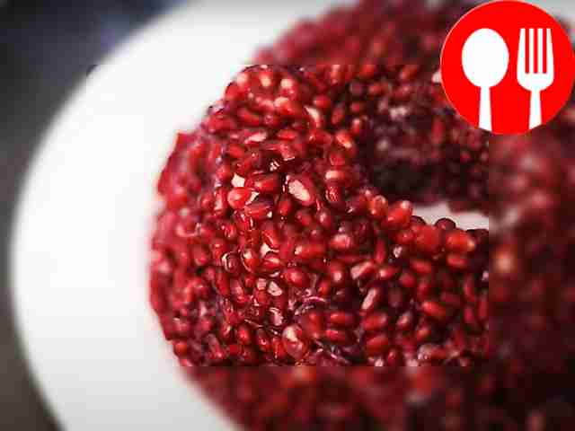 Салат «Гранатовый браслет» с грецкими орехами