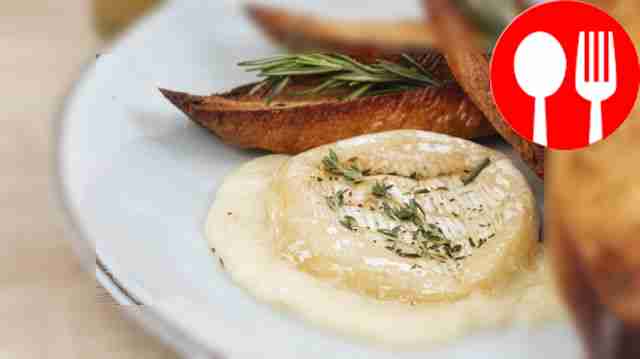 Гренки с сыром камамбер