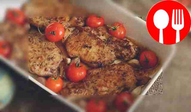 Пряные свиные котлетки на косточке