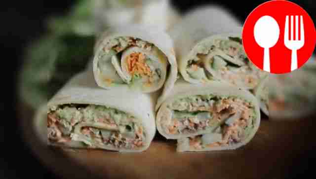 Ролл с тунцом и салатом