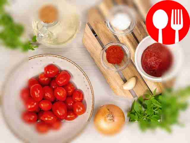 Очистите лук от шелухи и мелко нашинкуйте....