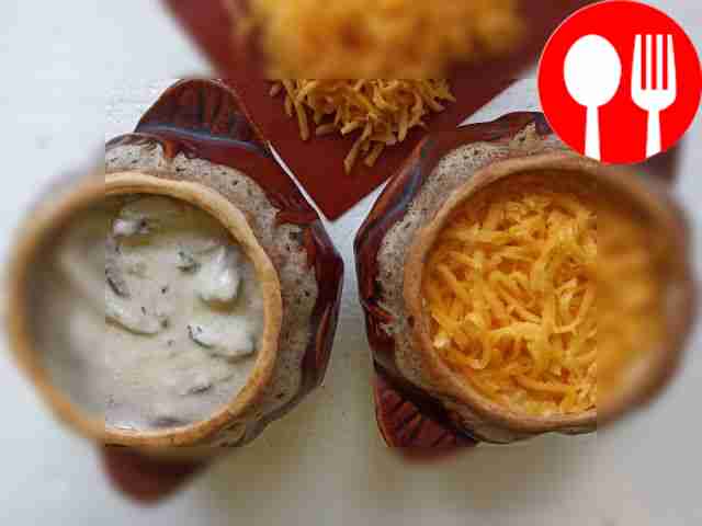 Заполните горшочки содержимым сковороды....