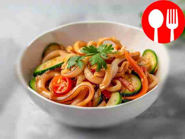 Нежное рагу из кабачков с кальмарами