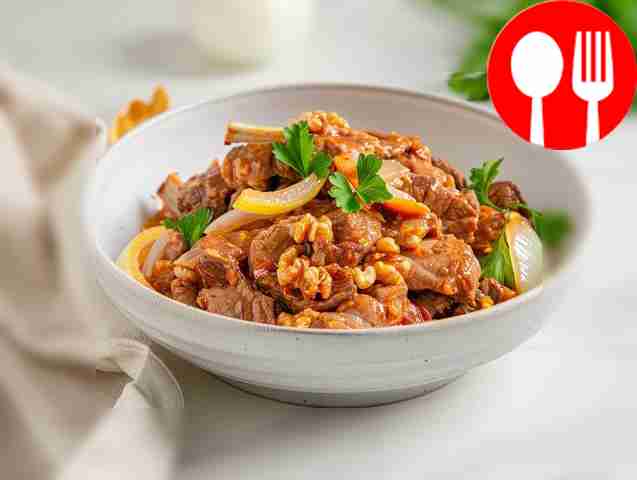 Тушеная баранина с орехами и лимонным соком