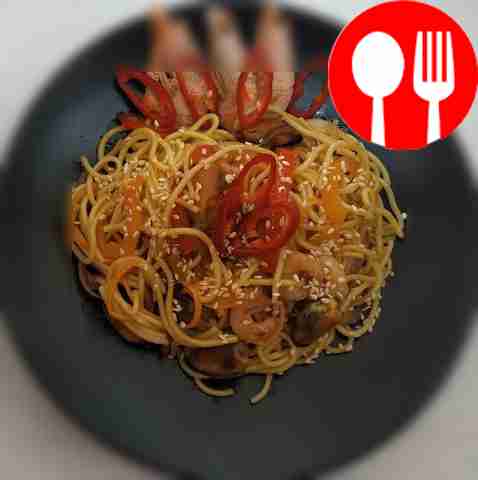 Полезная лапша удон с морепродуктами