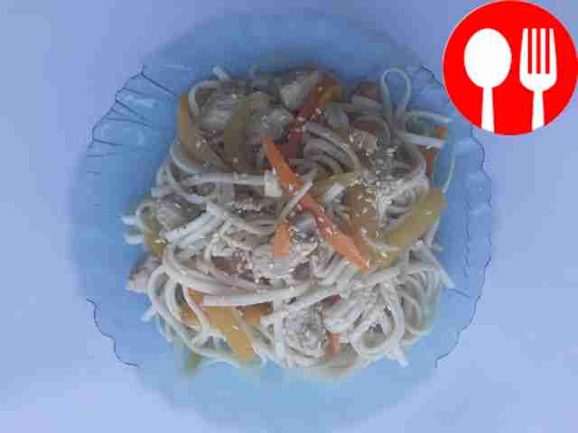 Домашний удон с индейкой