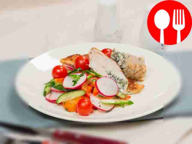 Курица, фаршированная сыром